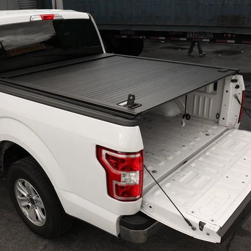 Chevrolet Sliverado 2500/3500 Basic Retractable Tonneau Cover