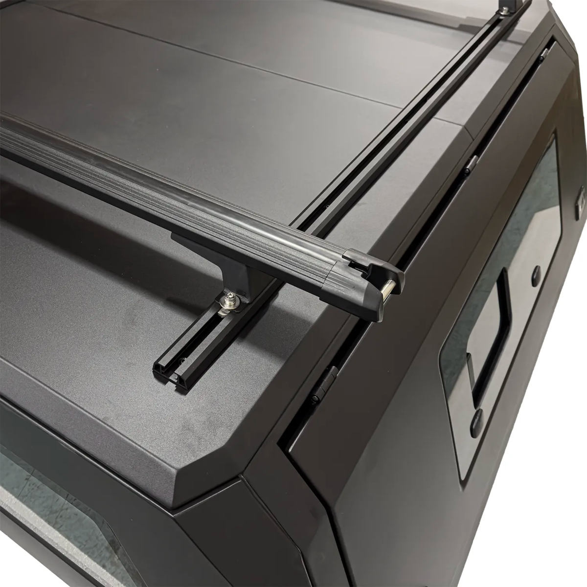 Bed Cap Roof Bars