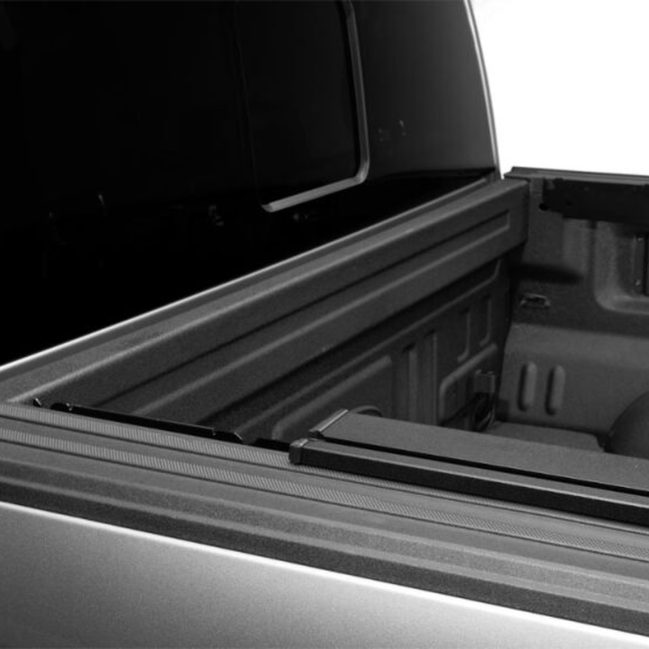 Chevrolet Silverado 2500/3500 EZ-Off Full Bed Access Retractable Tonneau Cover | Retrax