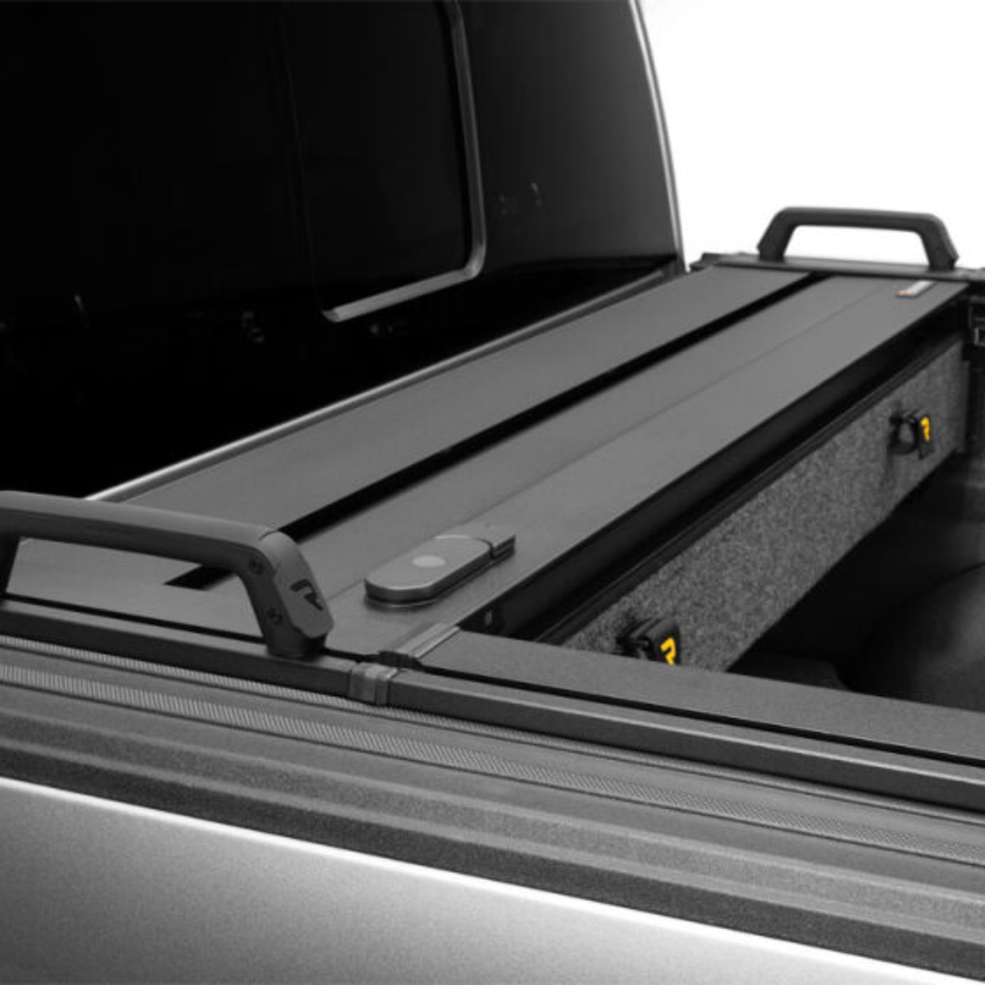 Chevrolet Silverado 2500/3500 EZ-Off Full Bed Access Retractable Tonneau Cover | Retrax