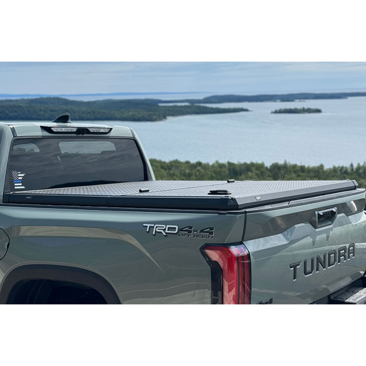 Toyota Tundra Guardian Tonneau Cover | DeeZee