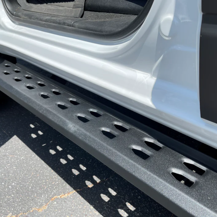 Chevrolet Silverado 1500 RB20 Textured Black Running Boards | Go Rhino