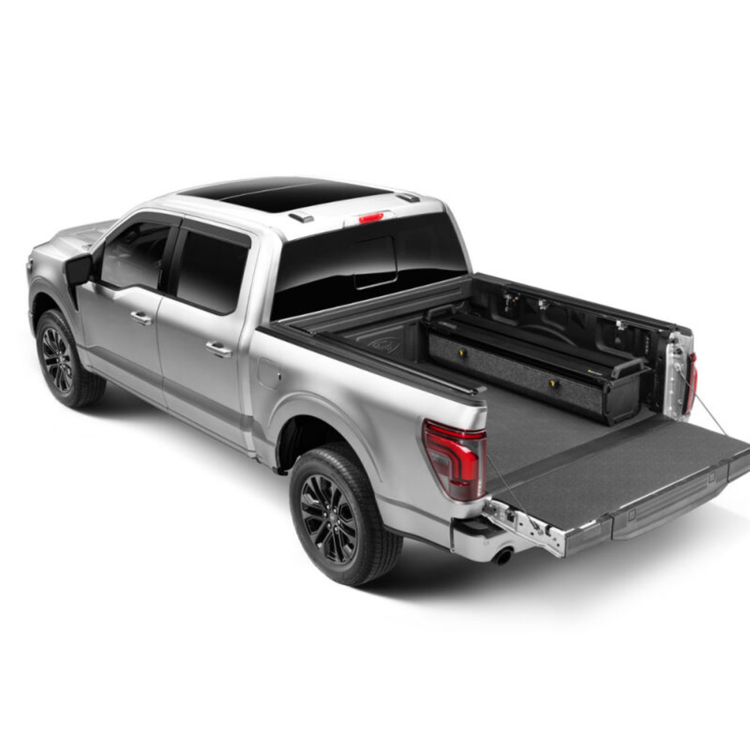 Chevrolet Silverado 2500/3500 EZ-Off Full Bed Access Retractable Tonneau Cover | Retrax