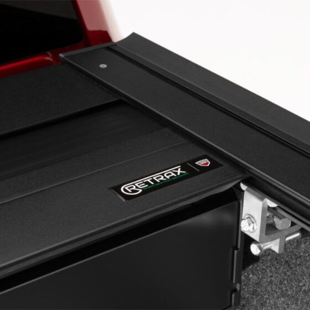 Chevrolet Silverado 1500 RetraxONE XR Retractable Tonneau Cover