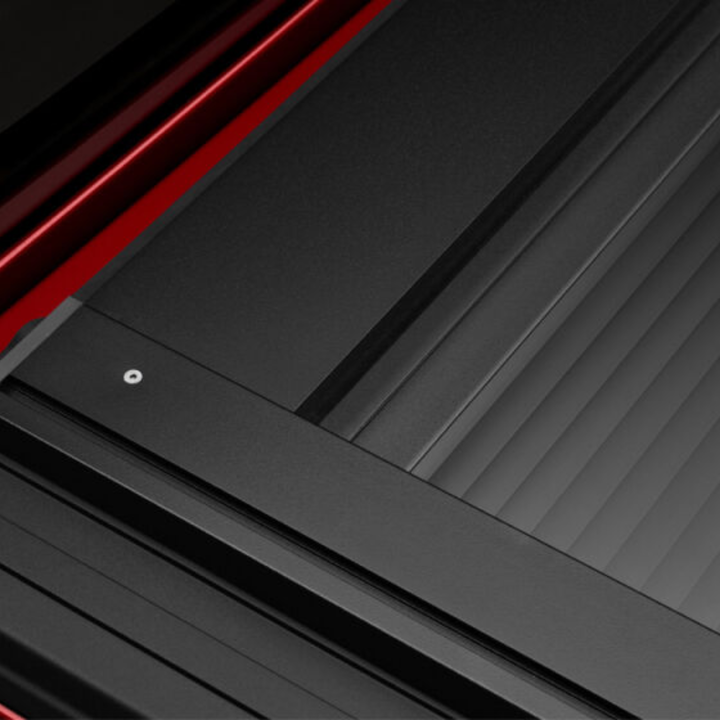 Chevrolet Silverado 1500 RetraxONE XR Retractable Tonneau Cover