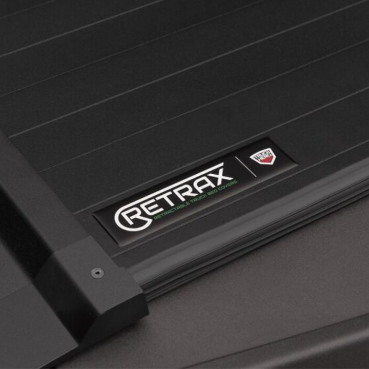Chevrolet Silverado 1500 Retrax IX Retractable Tonneau Cover
