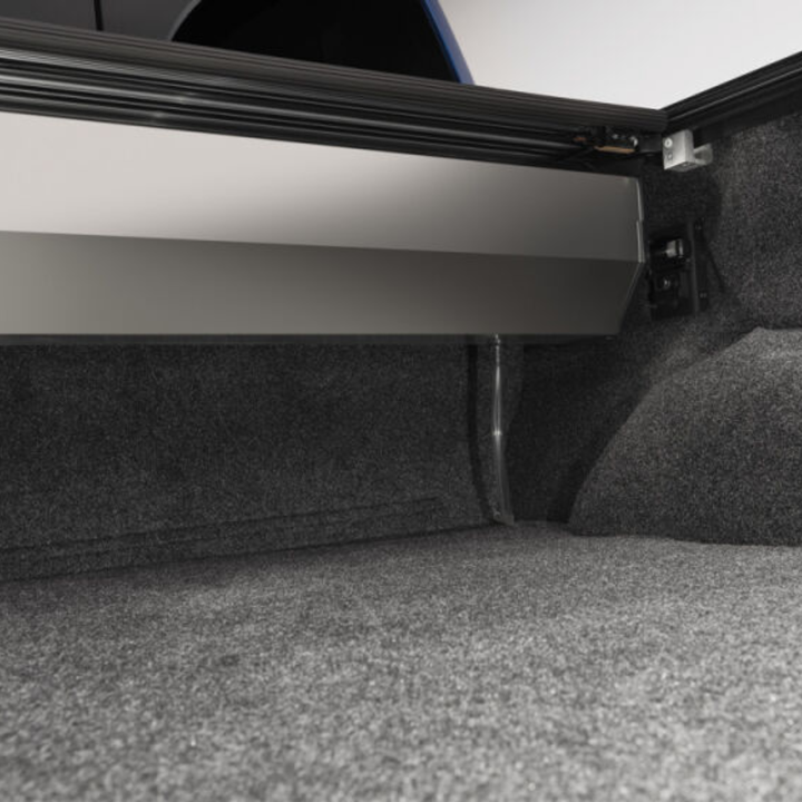 Chevrolet Silverado 1500 Retrax IX Retractable Tonneau Cover