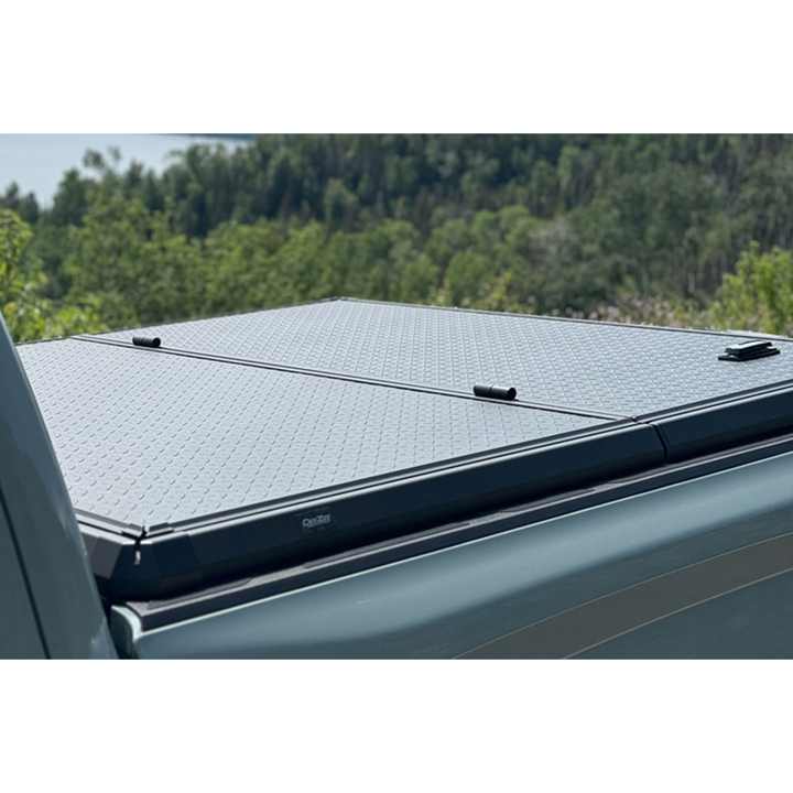 Toyota Tundra Guardian Tonneau Cover | DeeZee