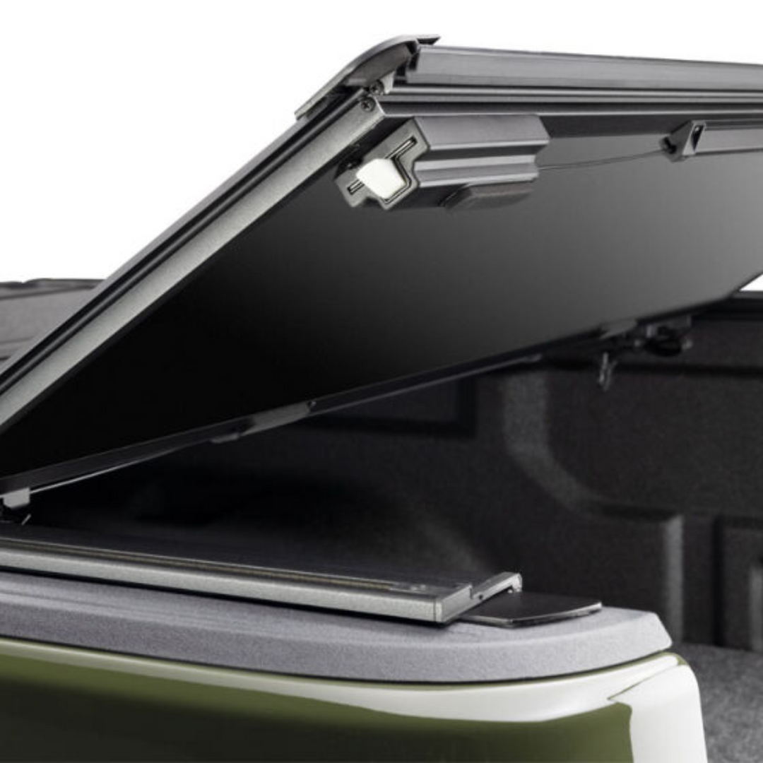 Chevrolet Colorado Bakflip MX4 TS Tonneau Cover