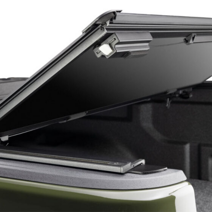 Chevrolet Colorado Bakflip MX4 TS Tonneau Cover