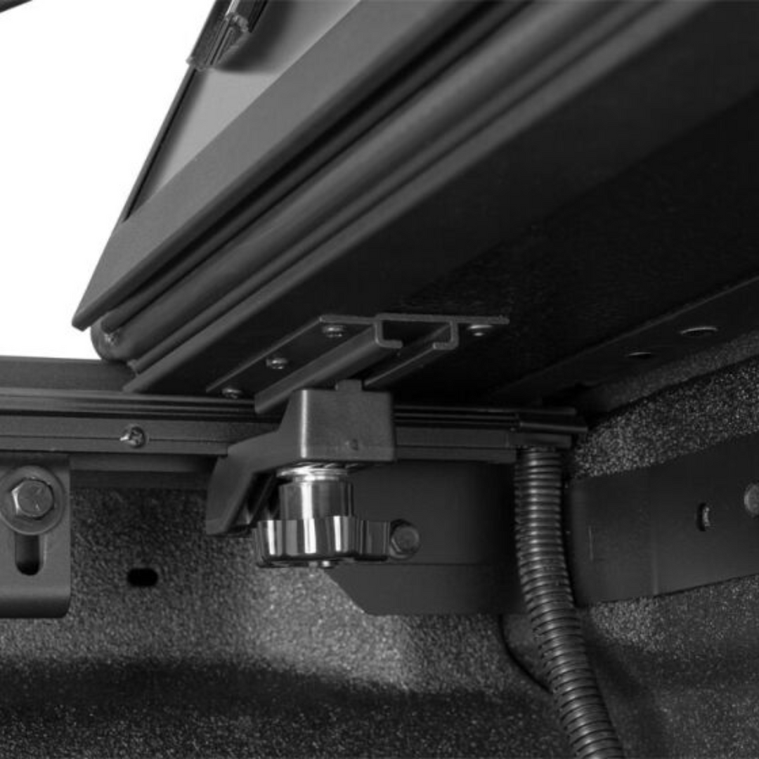 Chevrolet Colorado Bakflip MX4 TS Tonneau Cover