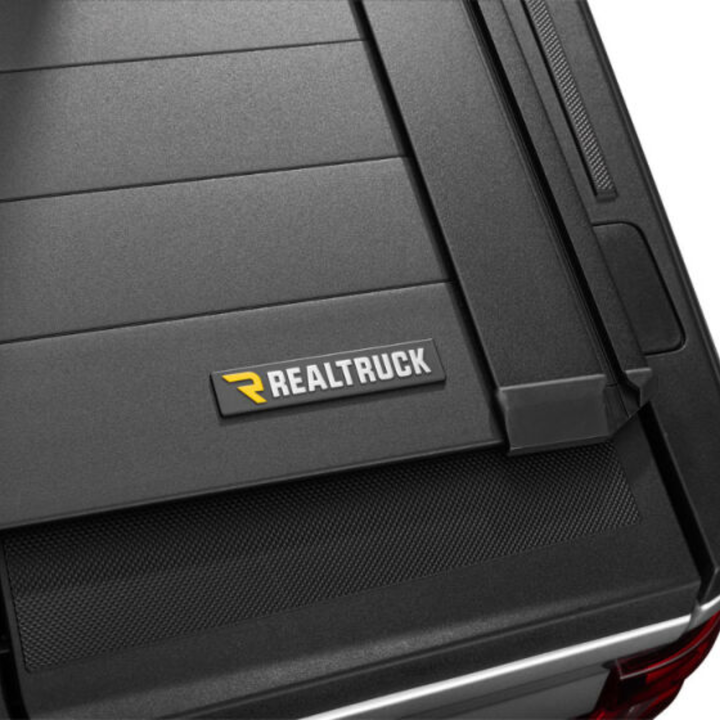 Chevrolet Silverado 2500/3500 EZ-Off Full Bed Access Retractable Tonneau Cover | Retrax