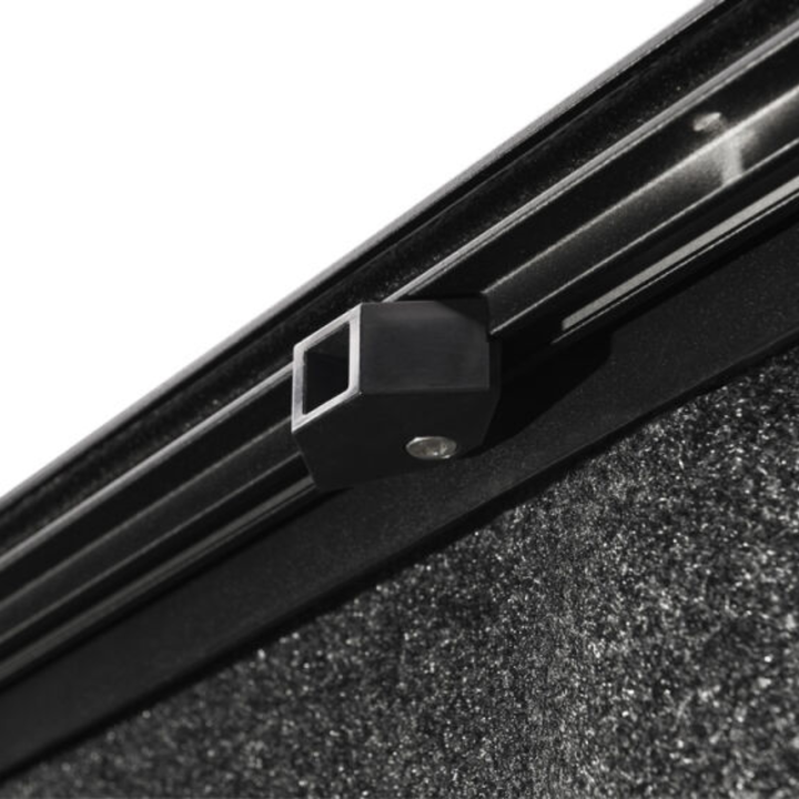Chevrolet Silverado 1500 Retrax IX Retractable Tonneau Cover