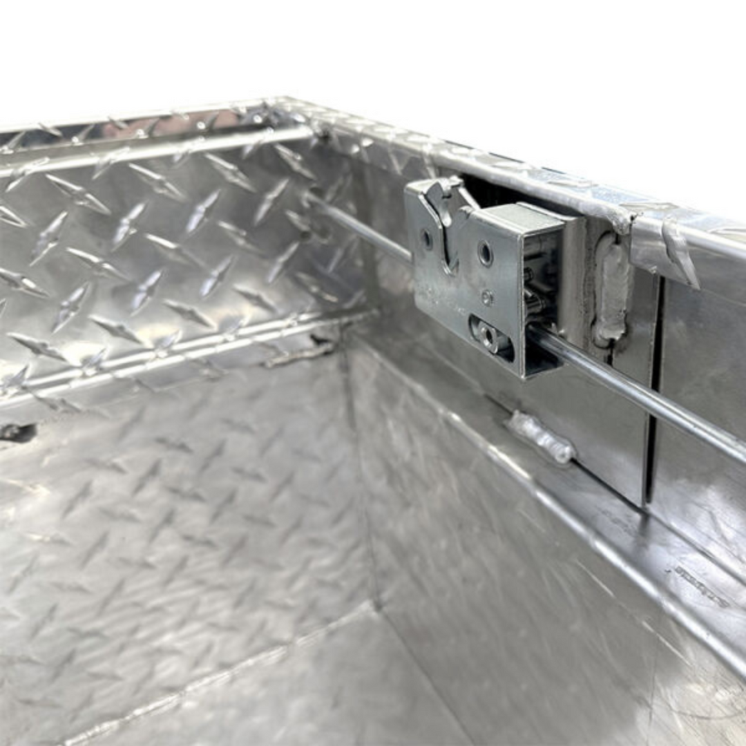 Push Button Saddle Box | 15" X 20" X 70" | Enthuze