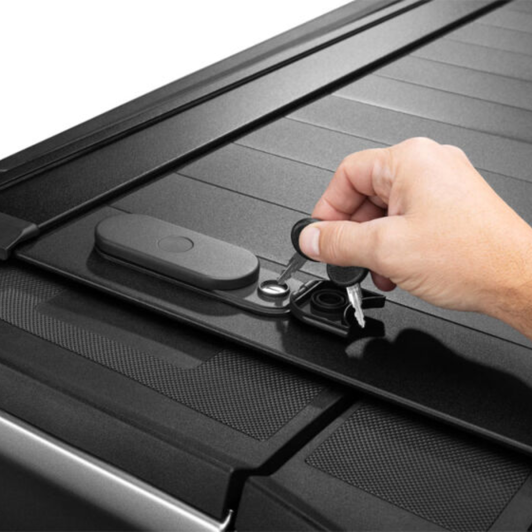 Chevrolet Silverado 2500/3500 EZ-Off Full Bed Access Retractable Tonneau Cover | Retrax