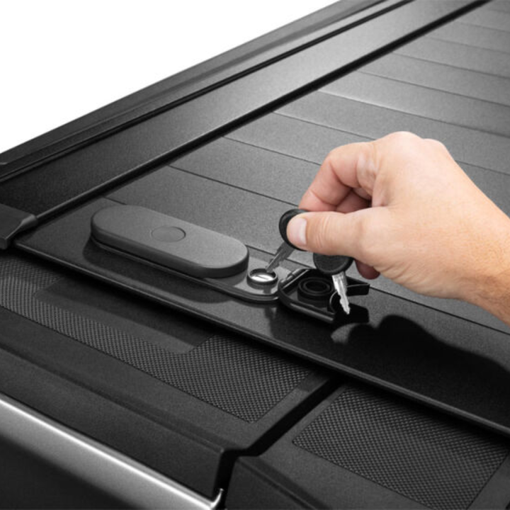 Chevrolet Silverado 2500/3500 EZ-Off Full Bed Access Retractable Tonneau Cover | Retrax