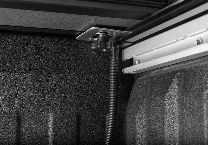 GMC Sierra 1500 Flush Flip Tonneau Cover