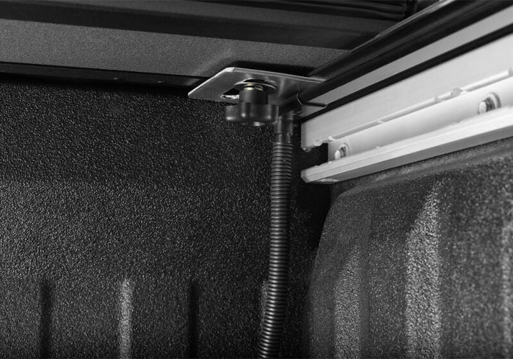 GMC Sierra 1500 Flush Flip Tonneau Cover