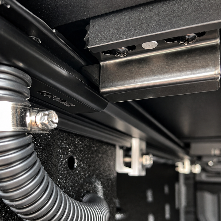 Dodge Ram 2500/3500 Low Profile Flip | U-Guard