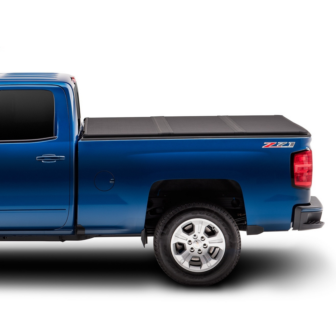 GMC Sierra 2500/3500 Extang Solid Fold 2.0 Tonneau Cover