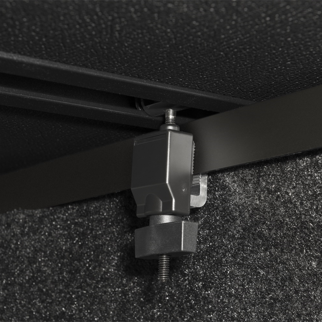 GMC Sierra 2500/3500 Extang Solid Fold 2.0 Tonneau Cover
